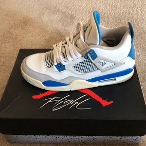 Jordan 4s